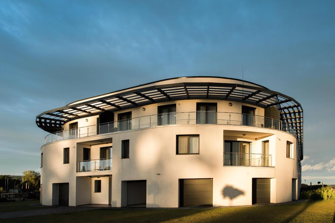 קסזטלי Apartman Balaton מראה חיצוני תמונה